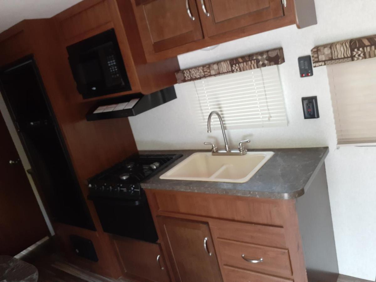 2017 Camper Located At The St. George Rv Park! Ξενοδοχείο Εξωτερικό φωτογραφία